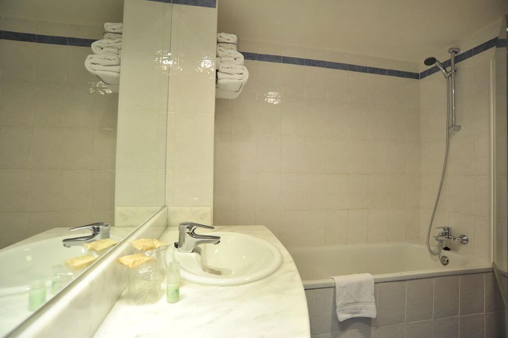Travelodge Madrid Alcalá de Henares Eksteriør billede