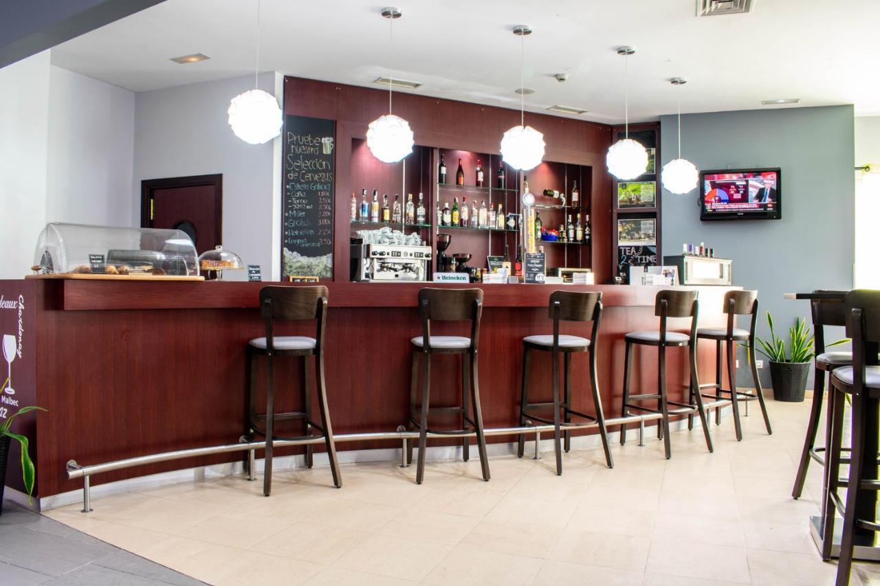 Travelodge Madrid Alcalá de Henares Eksteriør billede