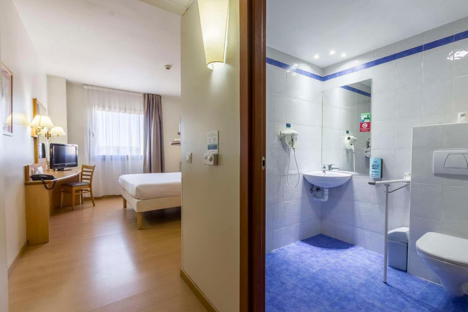 Travelodge Madrid Alcalá de Henares Eksteriør billede