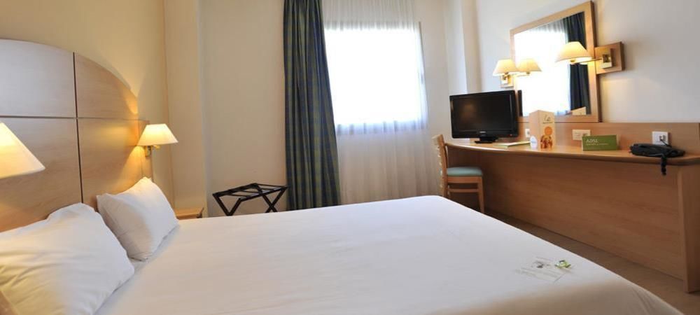 Travelodge Madrid Alcalá de Henares Eksteriør billede