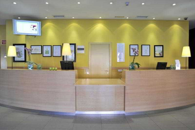 Travelodge Madrid Alcalá de Henares Eksteriør billede